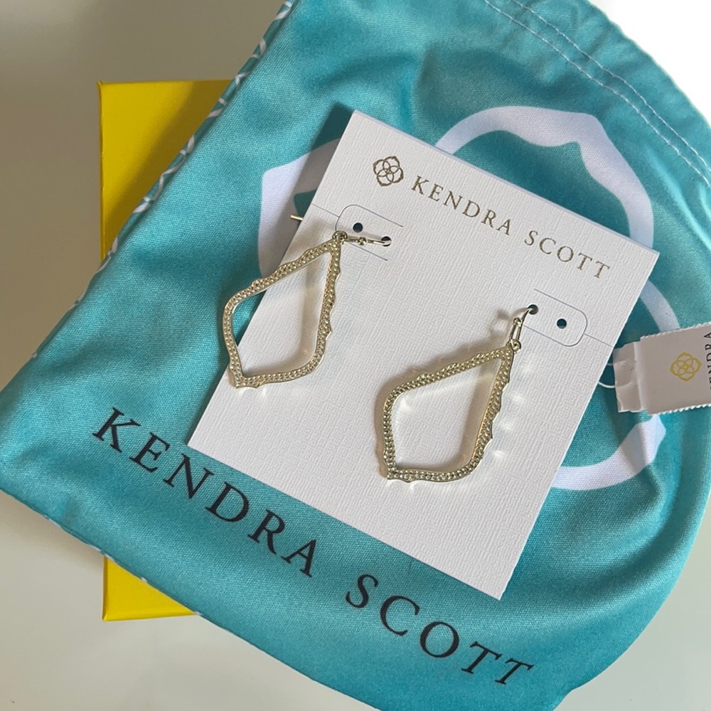 Kendra Scott Sophia Drop Earrings